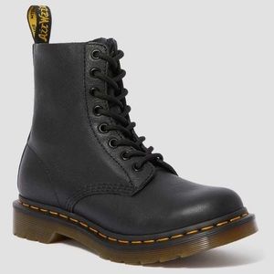 DOC MARTENS LEATHER BOOTS
